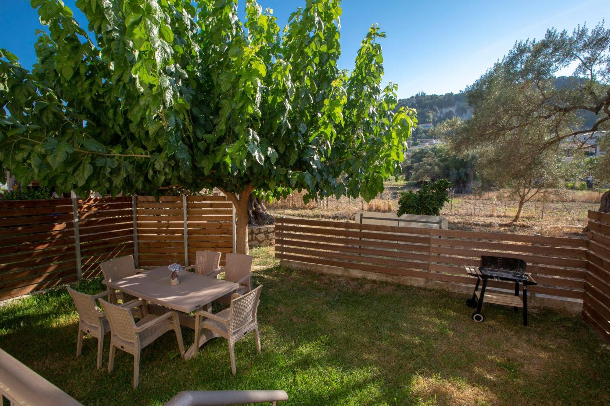 Levanda Cozy Apartments Apolpaina Екстер'єр фото